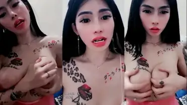Vanya Pink Ngangkang Pamer Memek